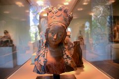 New York Cloisters 34 010 Glass Gallery - Bust of the Virgin - Czech 1390-95.jpg